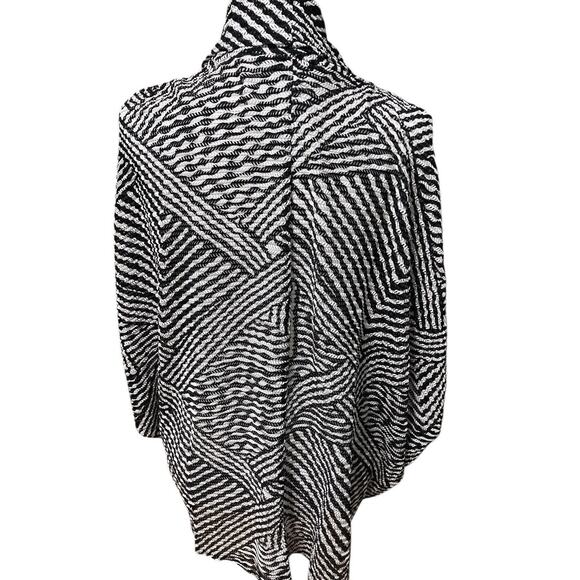 Women’s Open Front Cocoon Cardigan Size M Oversized Geometric Print Light Weight - Picture 3 of 6